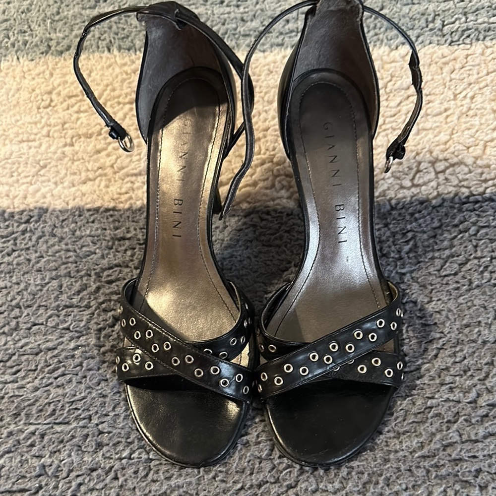 Gianni Bini Black Heeled Sandals